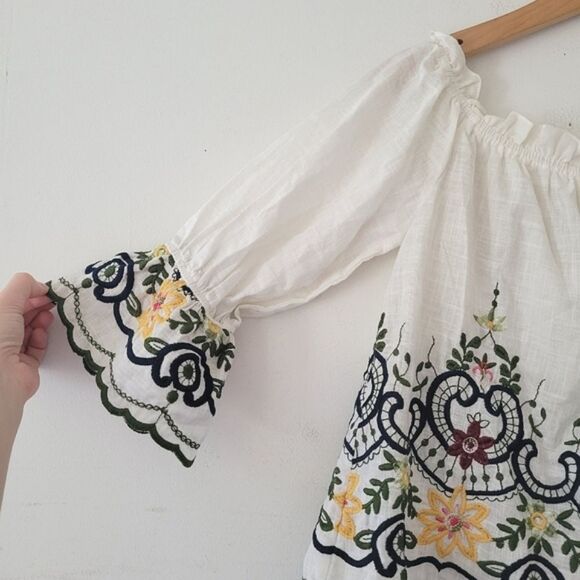 Flying Tomato Embroidered Blouse Off Shoulder Ruffle Sleeve NWT Small - Picture 6 of 7